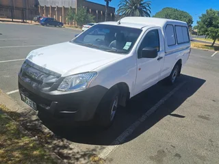 2015 Isuzu Kb 250 lwb leed