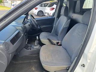 2011 Nissan Np200 1600