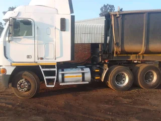 White freightliner truck