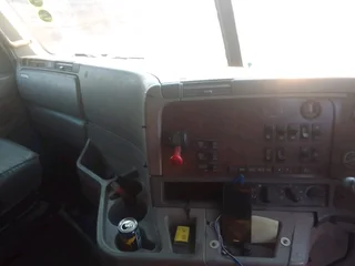 White freightliner truck