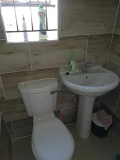 3bed 1 bath house for sale at Kyasands Randburg