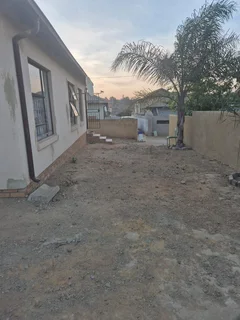3bed 1 bath house for sale at Kyasands Randburg