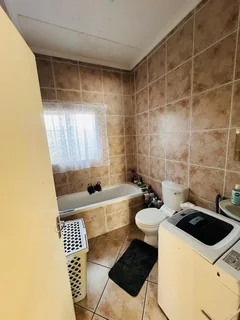2bed 2bath ground floor apartment for sale in Northgate Randburg