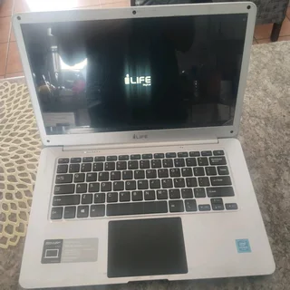 Zed air laptop in excellent condition