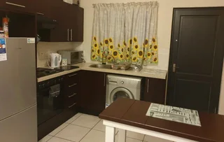 Studio apartment for sale in Beverly gardens Randburg