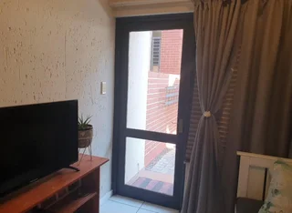 Studio apartment for sale in Beverly gardens Randburg