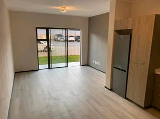 2bed and 1 bath ground floor apartment at Fourways Broadacres