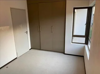 2bed 1bath ground floor apartment in Broadacres Fourways