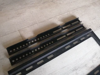 TV Wall mount bracket R100