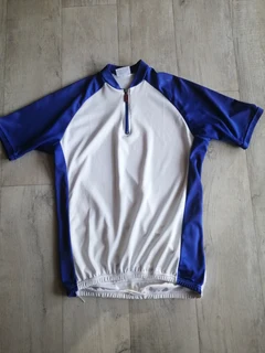 Cycling Shirt (As new) R200