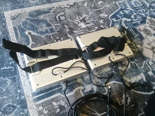 Pair of Car Headrest Screens R100