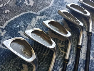 ️Z Model Pro Pride Golf clubs (Great condition) R750 NEG