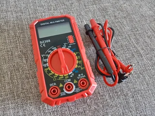 Digital Multimeter (As new) R250 NEG