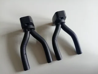 2x Guitar wall hangers R200