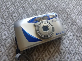 Ricoh R-ex 70z Film Camera (Mint condition) R500 NEG