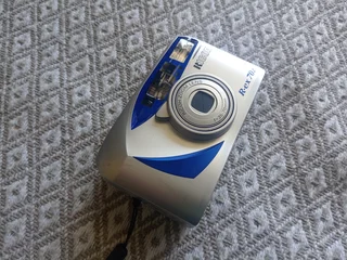 Ricoh R-ex 70z Film Camera (Mint condition) R500 NEG