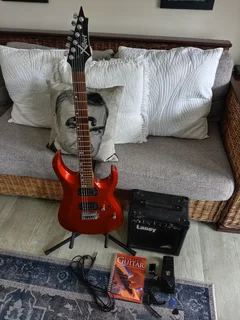 Cort X-2 & Laney amp bundle (Fantastic condition) R3500 NEG