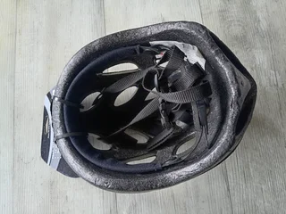 Totem Mens Bicycle helmet (NEW) R150