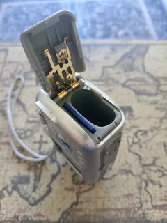 Samsung Digimax A400 Digital Camera – With Case R400 NEG