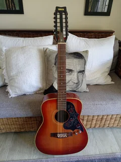  Vintage Yamaha FG-412SB acoustic 12-string guitar (Good condition) R2800 NEG