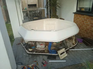 Jacuzzi repairs and installation