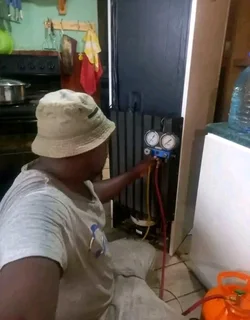 Fridges Repair And Regas Onsite