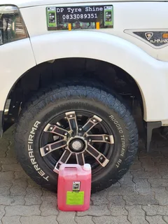 Car wash qaulity Tyre Polish and dash Treatment