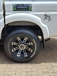 Car wash qaulity Tyre Polish and dash Treatment