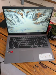 Asus laptop 512-16 Ryzen 7