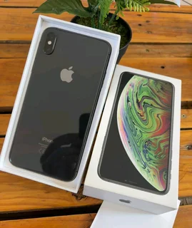 iPhone XS max 64gb still original apple Part never been repaired