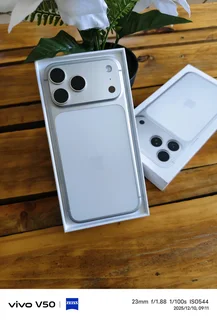 iPhone 17 Pro Max silver with proof of purchase