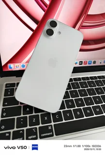 iPhone 16 plus very clean new