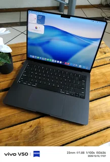 MacBook Pro 14 inch M3 Pro 2023