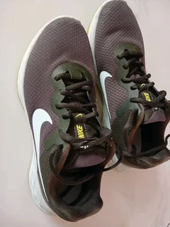 Nike Shoes for Sale.