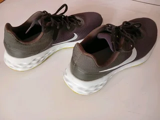 Nike Shoes for Sale.