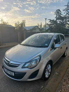 Low mileage 2014 Opel Corsa 1.4 Essentia