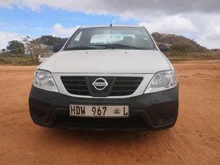 Nissan np200 diesel2018