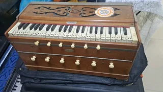 Repairs to harmoniums