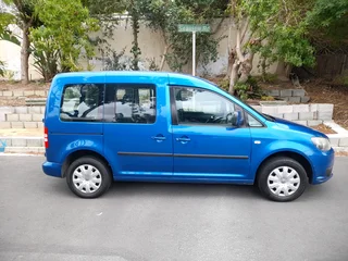 VW Caddy 1.6 2011 R68000neg