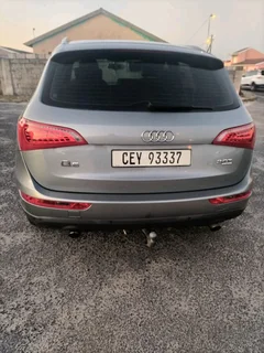 2010 Audi Q5 2.0T Quattro A/T