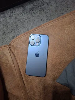 Midnight blue, Iphone 15 pro 128 gb (R14k)