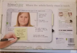 Demo unit Audiovox message center with digital picture frame