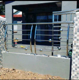 Gates and balustrades