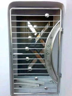 Gates and balustrades