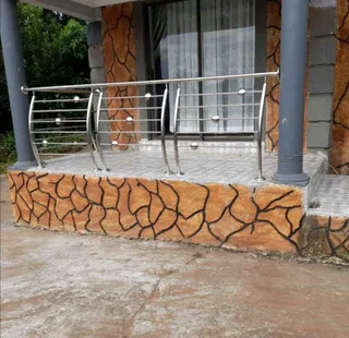 Gates and balustrades