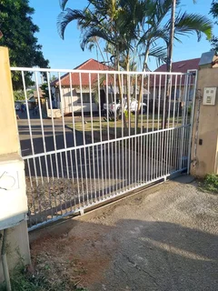 Gates and balustrades