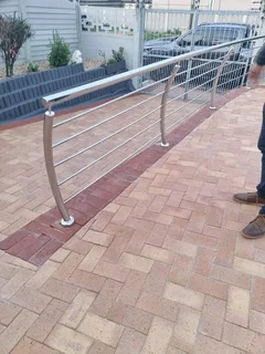 Gates and balustrades