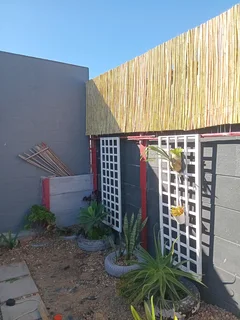 Trellis and Bamboo fence 0️⃣7️⃣6️⃣9️⃣9️⃣9️⃣9️⃣0️⃣0️⃣5️⃣Trellises Bamboo trellis Wooden fence