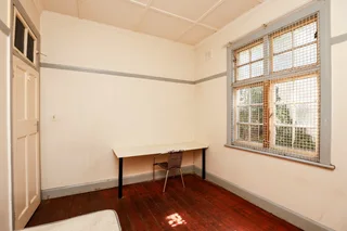 Single room for 1 female glenwood