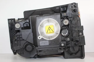 LANDROVER DISCOVERY 3 ORIGINAL, USED  XENON HEADLIGHTS FOR SALE